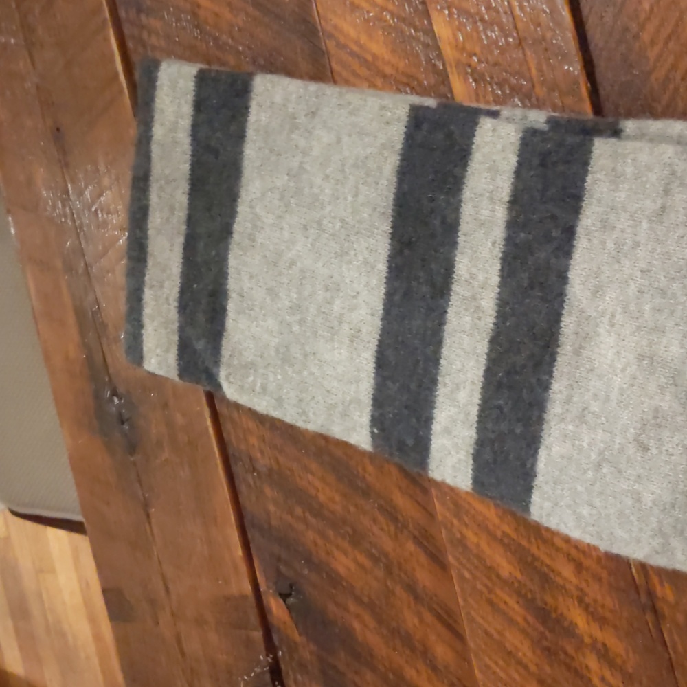 Scarf - Picture 4 of 4
